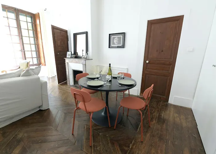 L'insolite - 53m2, Cosy&proche Cathédrale * Clermont-Ferrand