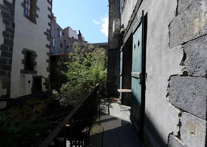 Appartement L'insolite - 53m2, Cosy&proche Cathédrale Clermont-Ferrand